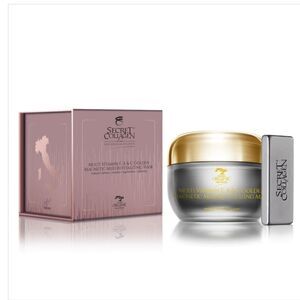 SECRET COLLAGEN Multi Vitamin E A & C Golden Magnetic Mud Revitalizing Mask